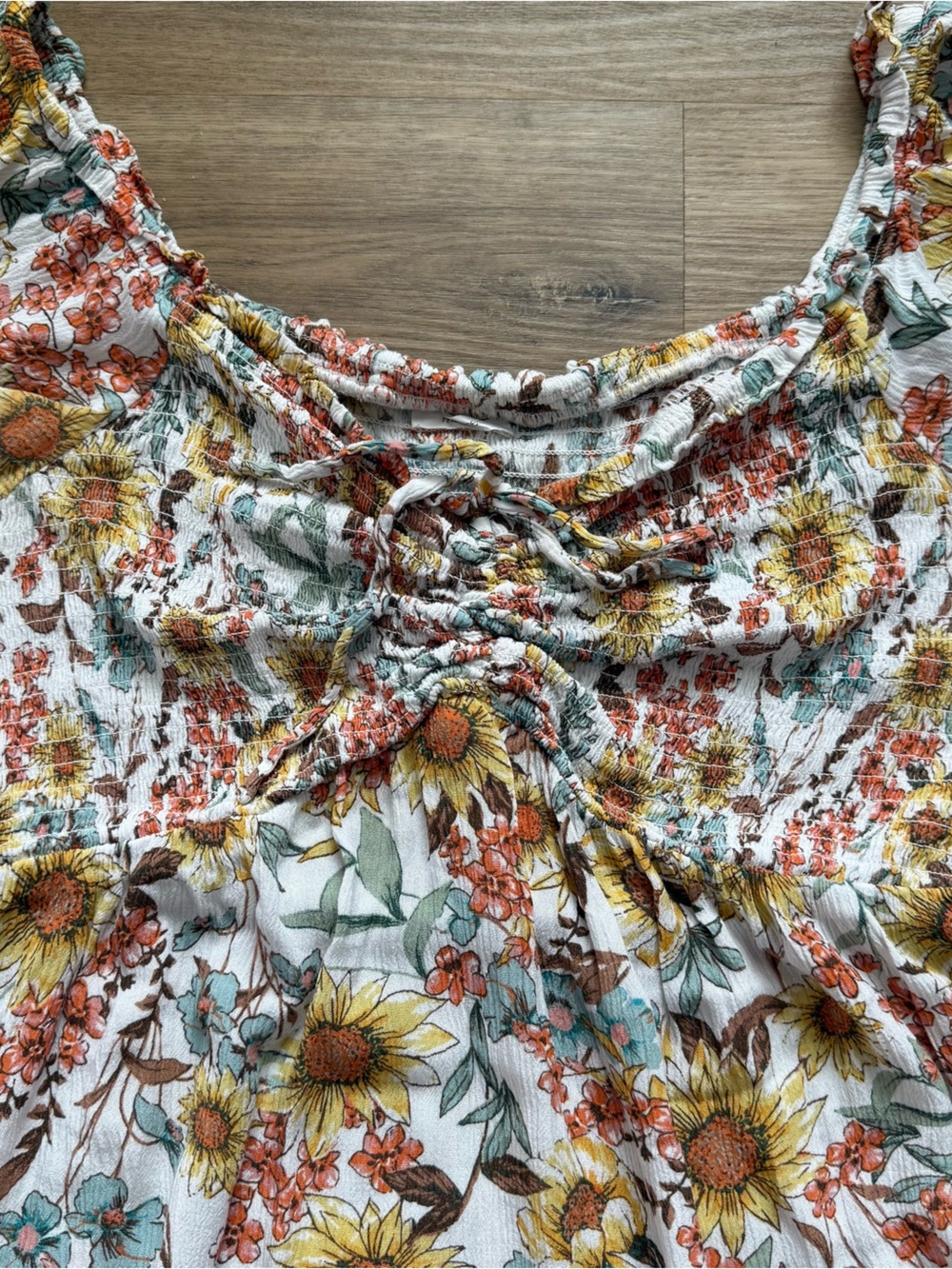 Smocked Women’s Milkmaid Tie Front Top L Floral Print Boho Cottagecore - Picture 2 of 6
